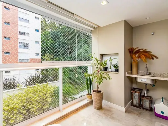Apartamento 3 quartos e 4 banheiros, para alugar, no bairro São Lourenço em Curitiba