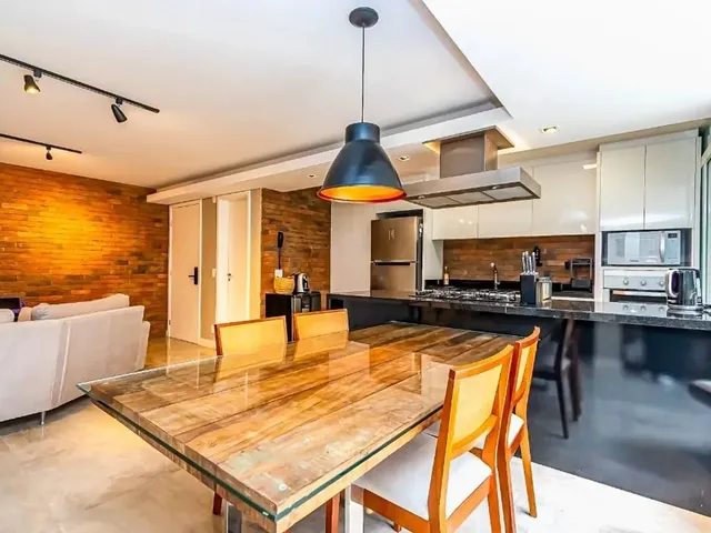 Apartamento 3 quartos e 4 banheiros, para alugar, no bairro São Lourenço em Curitiba