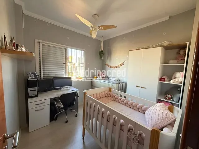 Apartamento com 130m² 3 quartos e 2 banheiros, à venda, no bairro EDIFÍCIO TORRES BRASIL em Londrina