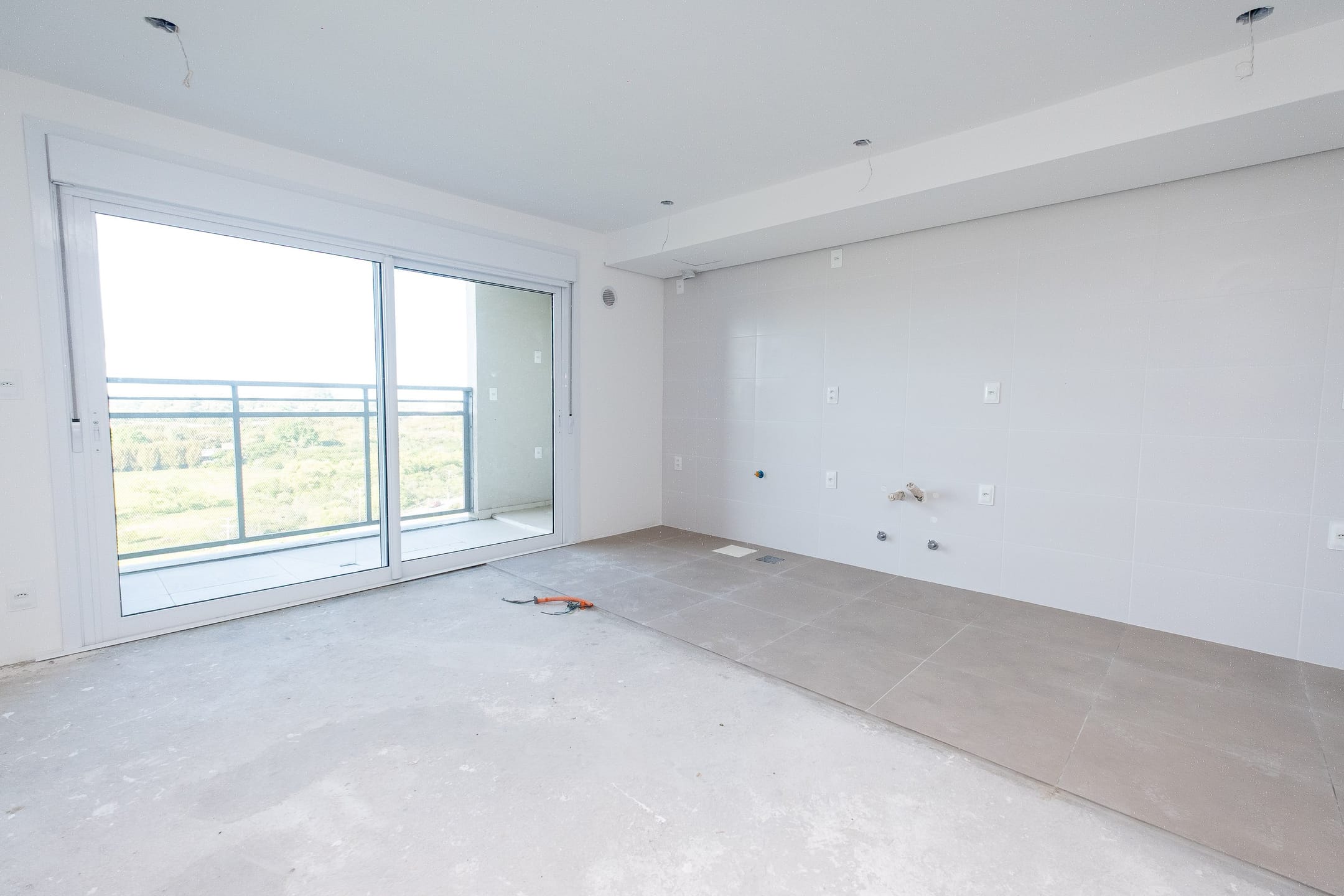 Apartamento à venda no Smart Connection, Areal: 64 m², 2 quartos (sendo 1 suíte), sacada com churrasqueira, andar alto e 1 vaga.