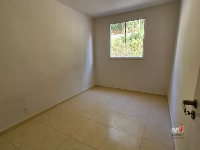 Apartamento 2 quartos e 2 banheiros, para alugar, no bairro Duarte Silveira em Petrópolis