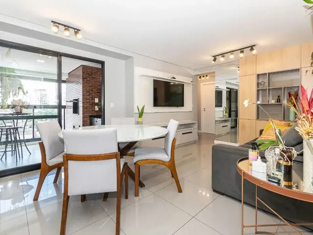 Apartamento 3 quartos e 2 banheiros, à venda, no bairro Novo Mundo em Curitiba