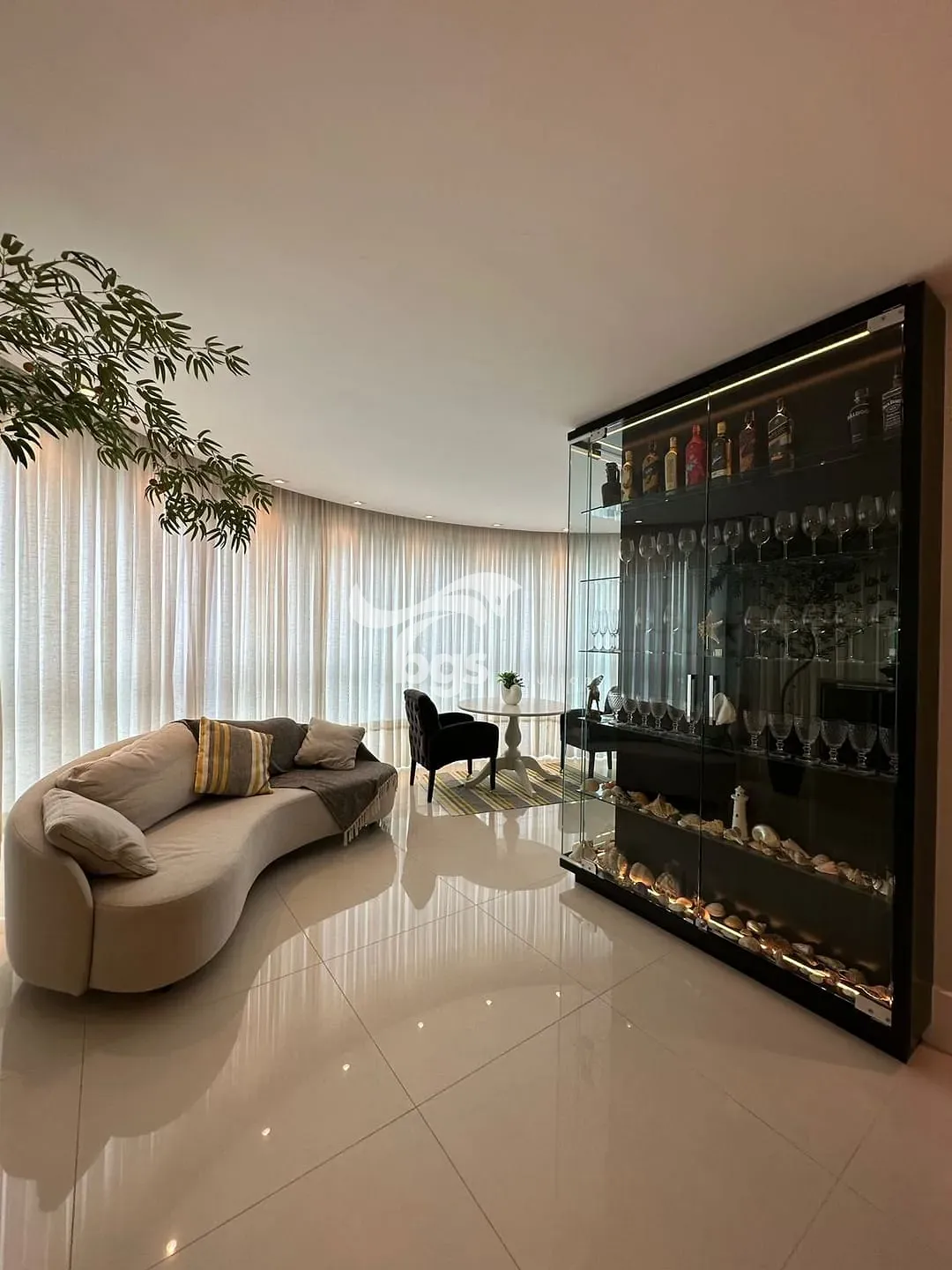 Apartamento, 3 quartos, 200 m² - Foto 1