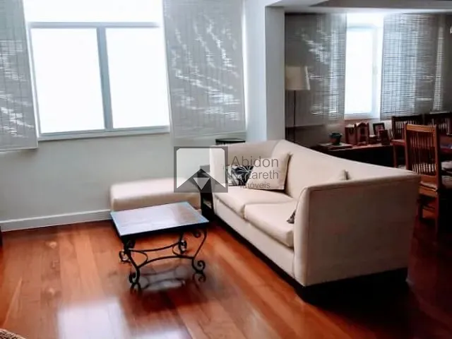 Apartamento com 130m² 4 quartos e 2 banheiros, à venda, no bairro Icaraí em Niterói