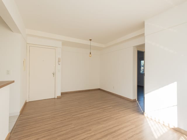 Apartamento com 96m² 3 quartos e 1 banheiro, à venda, no bairro Areal em Pelotas