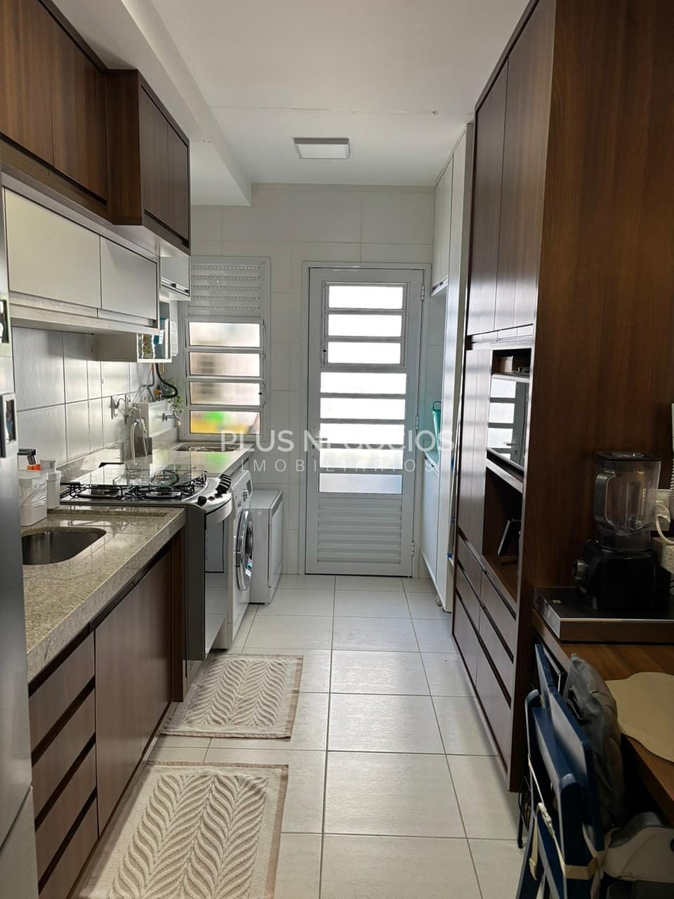 Apartamento à venda com 3 quartos, 90m² - Foto 7