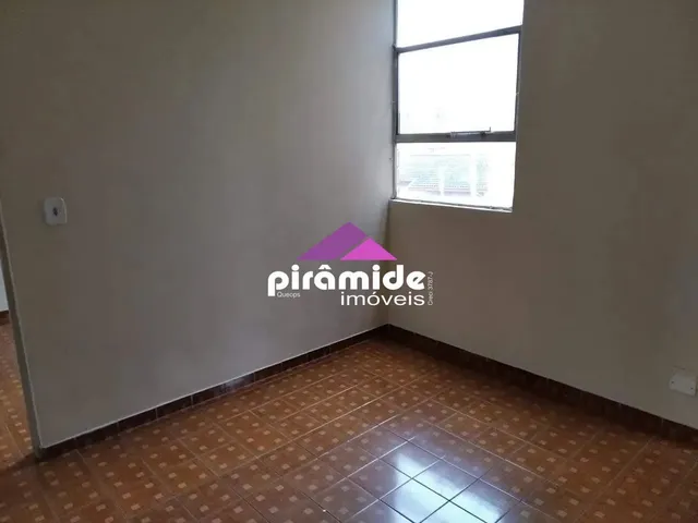 Apartamento com 45m² 2 quartos e 1 banheiro, para alugar, no bairro Vila Industrial em Avenida Presidente Juscelino Kubitschek