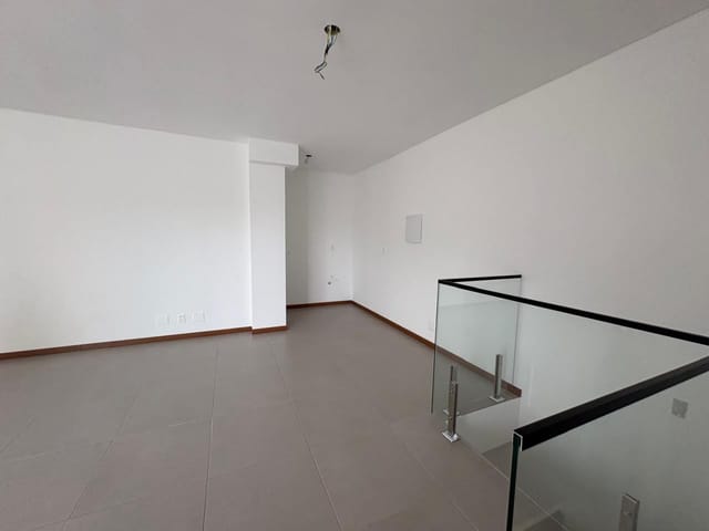 Cobertura / Penthouse 4 quartos e 2 banheiros, à venda, no bairro Itaipava em Petrópolis