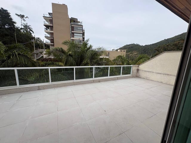 Cobertura / Penthouse 4 quartos e 2 banheiros, à venda, no bairro Itaipava em Petrópolis