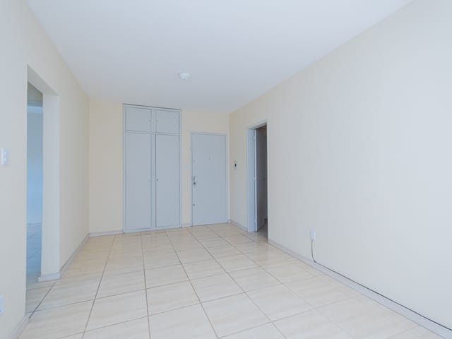 Foto do Apartamento - Apartamento com 2 Dormitórios, 2 Banheiros e Vaga de Garagem para Locação na Rua Álvaro Chaves — Conforto, Praticidade e Excelente Localização! | UP Imóveis