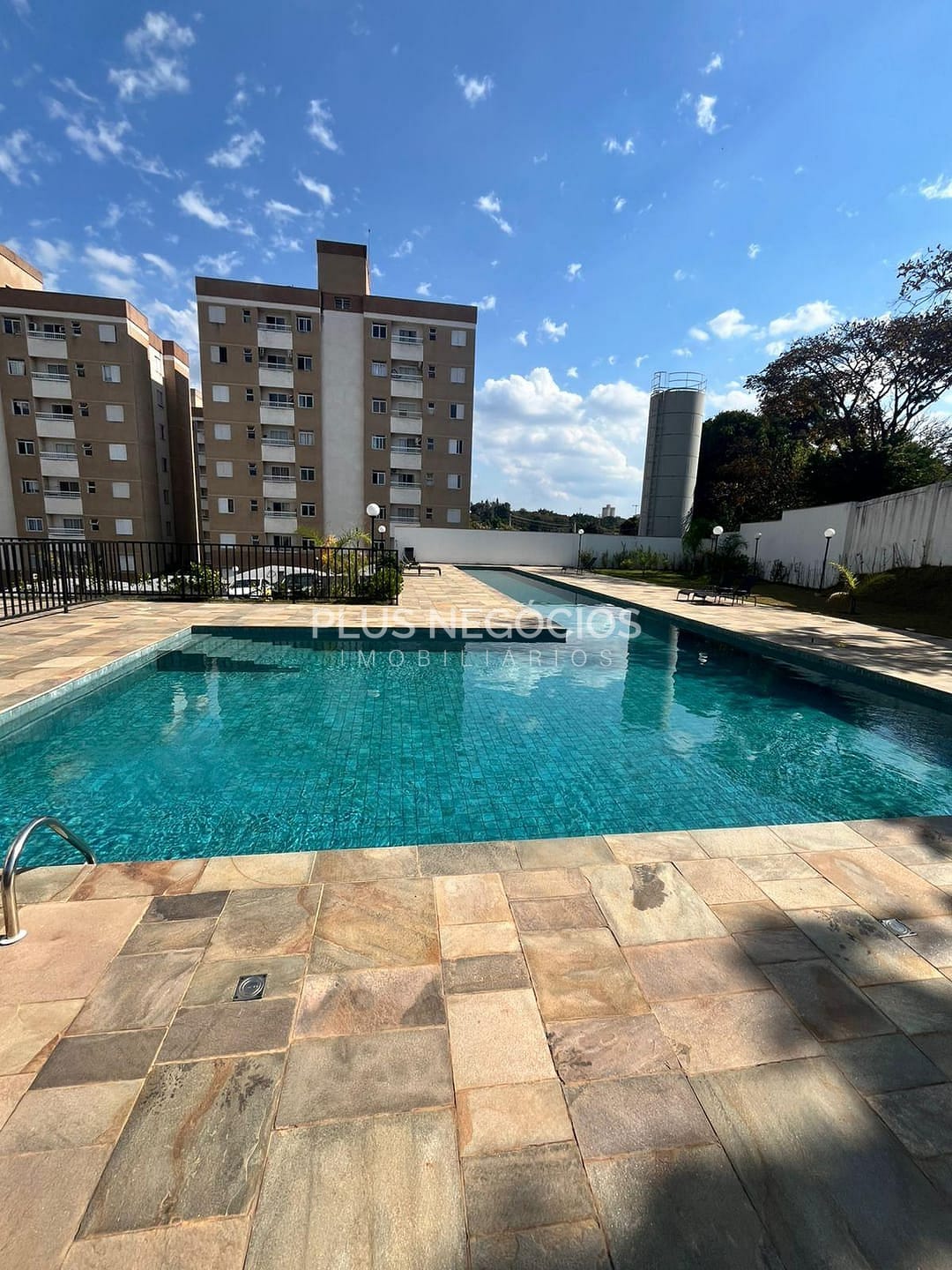 Apartamento para alugar com 2 quartos, 49m² - Foto 9
