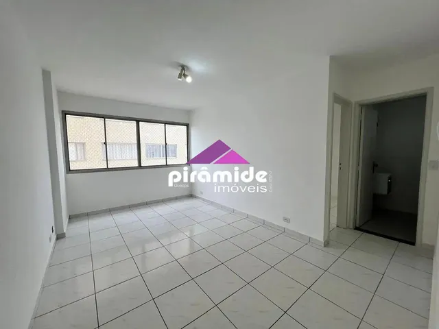 Apartamento com 10m² 1 quarto e 20 banheiros, para alugar, no bairro Centro em São José Dos Campos
