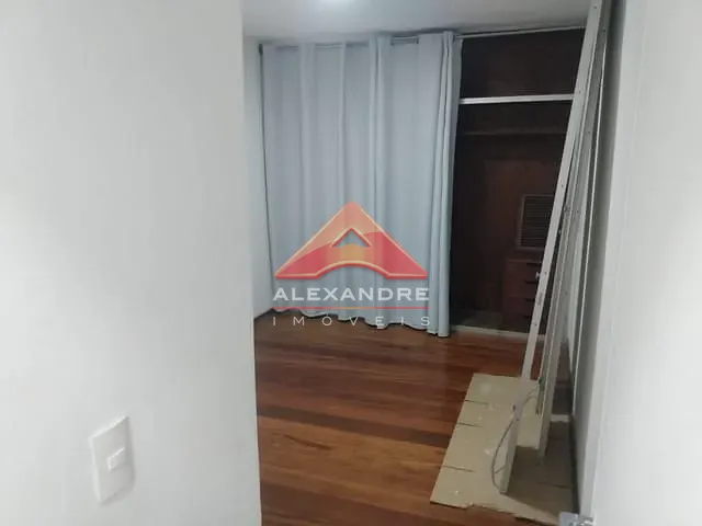 Apartamento 3 quartos e 2 banheiros, à venda, no bairro Jardim São Dimas em São José dos Campos
