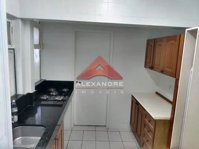 Apartamento 3 quartos e 1 banheiro, à venda, no bairro Jardim São Dimas em São José dos Campos