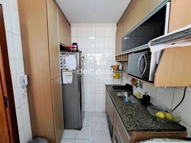 Apartamento com 60m² 3 quartos e 1 banheiro, à venda, no bairro Santa Mônica em Belo Horizonte