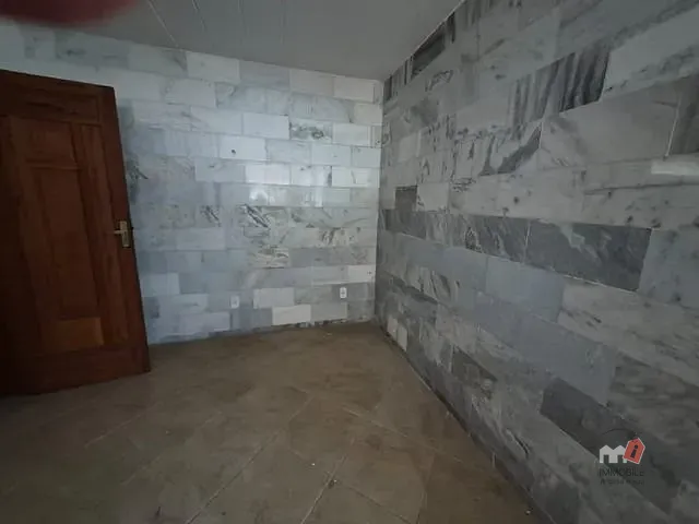 Apartamento 1 quarto e 2 banheiros, para alugar, no bairro Quarteirão Ingelheim em Petrópolis