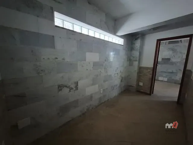 Apartamento 1 quarto e 2 banheiros, para alugar, no bairro Quarteirão Ingelheim em Petrópolis