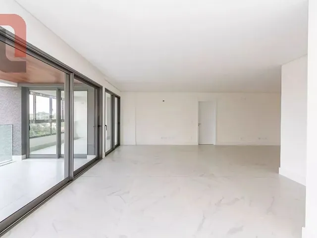 Apartamento 3 quartos e 4 banheiros, à venda, no bairro Orleans em Curitiba