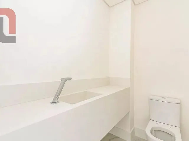 Apartamento 3 quartos e 4 banheiros, à venda, no bairro Orleans em Curitiba