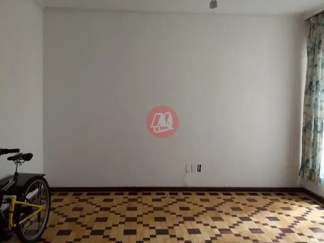 Apartamento com 200m² 3 quartos e 2 banheiros, à venda, no bairro Centro em Porto Alegre
