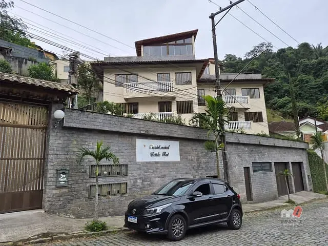 Apartamento 2 quartos e 3 banheiros, para alugar, no bairro Quarteirão Ingelheim em Petrópolis
