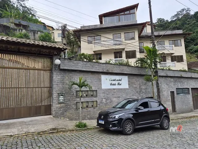 Apartamento 2 quartos e 3 banheiros, para alugar, no bairro Quarteirão Ingelheim em Petrópolis
