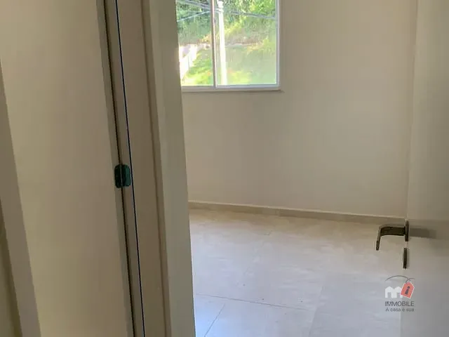 Apartamento 2 quartos e 2 banheiros, para alugar, no bairro Duarte Silveira em Petrópolis
