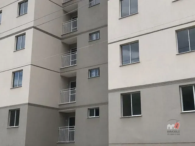 Apartamento 2 quartos e 2 banheiros, para alugar, no bairro Duarte Silveira em Petrópolis
