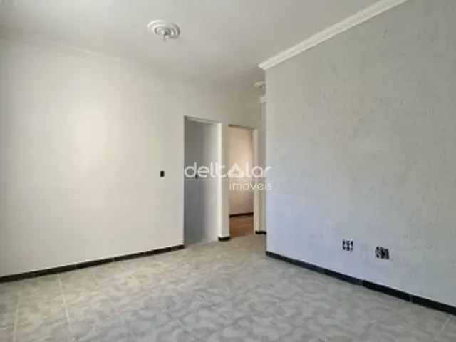 Apartamento com 50m² 2 quartos e 1 banheiro, à venda, no bairro Candelária em Belo Horizonte