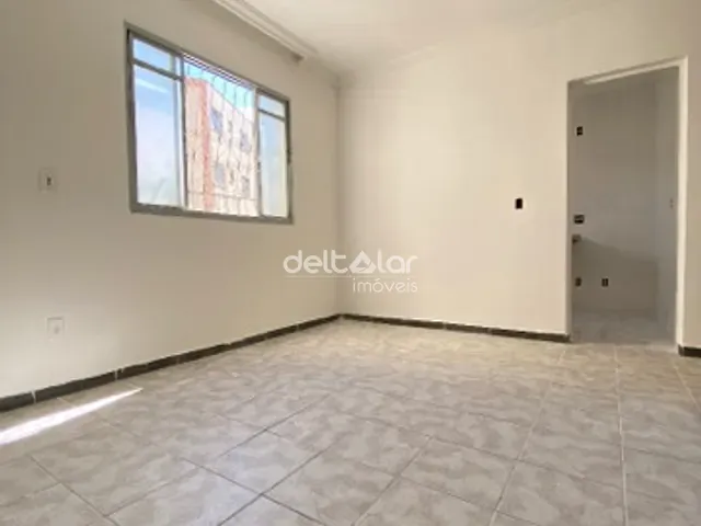 Apartamento com 50m² 2 quartos e 1 banheiro, à venda, no bairro Candelária em Belo Horizonte