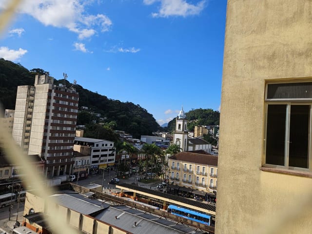 Apartamento 2 quartos e 1 banheiro, à venda ou para alugar, no bairro Centro em Petrópolis