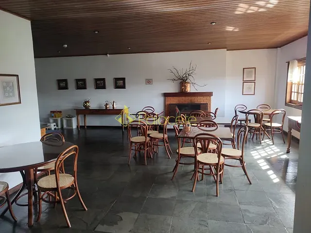 Apartamento 1 quarto e 1 banheiro, à venda, no bairro Vila Everest em Campos do Jordão
