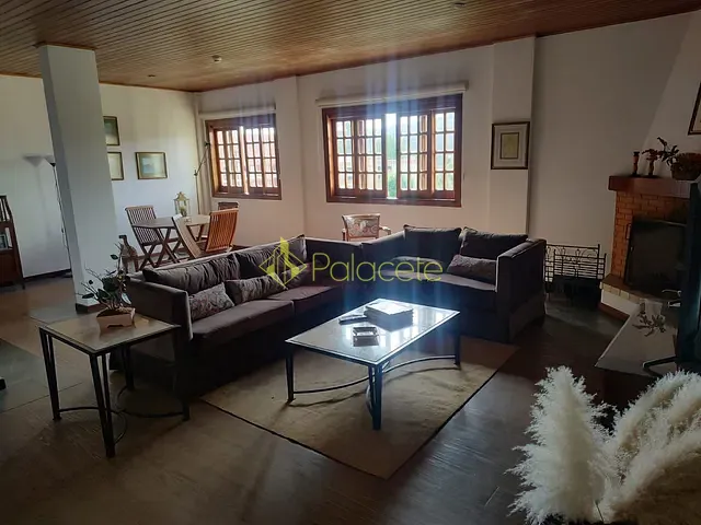 Apartamento 1 quarto e 1 banheiro, à venda, no bairro Vila Everest em Campos do Jordão