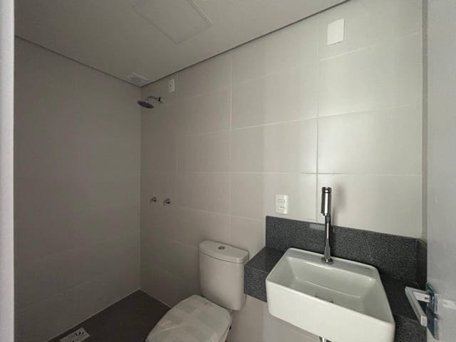 Apartamento 2 quartos e 2 banheiros, à venda, no bairro Areal em Pelotas