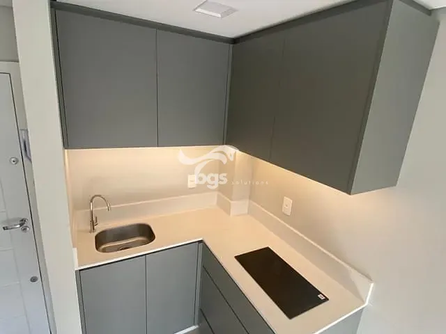 Apartamento com 52m² 1 quarto e 1 banheiro, à venda, no bairro Pioneiros em Balneário Camboriú