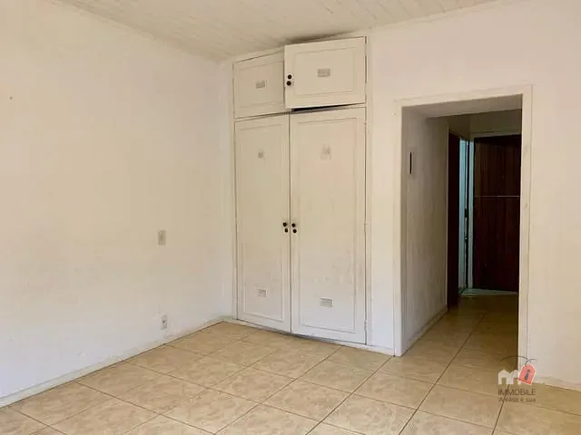 Apartamento 1 quarto e 2 banheiros, para alugar, no bairro Nogueira em Petrópolis