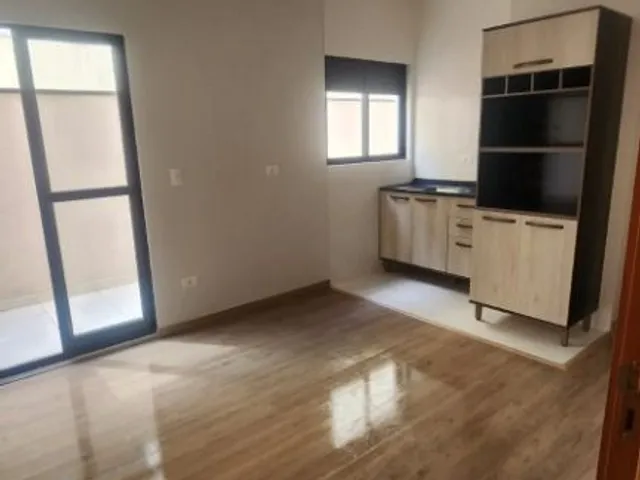 Apartamento 1 quarto e 1 banheiro, à venda, no bairro Campo Comprido em Curitiba