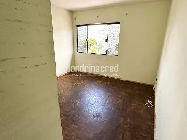 Apartamento 2 quartos e 1 banheiro, à venda, no bairro RESIDENCIAL AIMARA 1 em Londrina