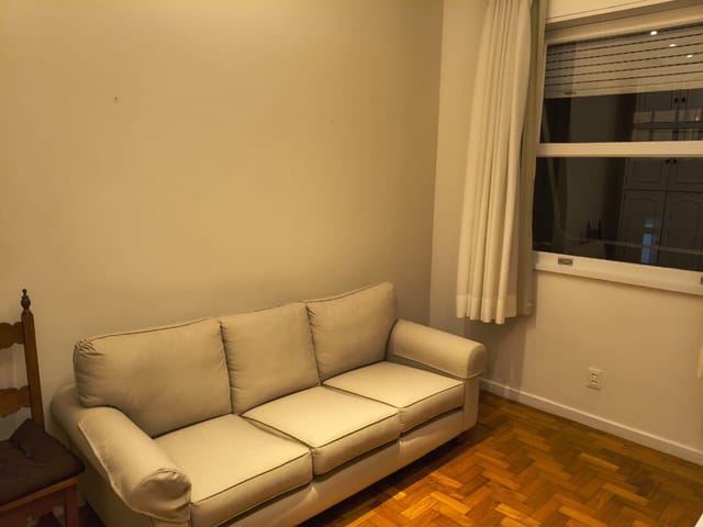 Apartamento 3 quartos e 2 banheiros, para alugar, no bairro Centro em Petrópolis