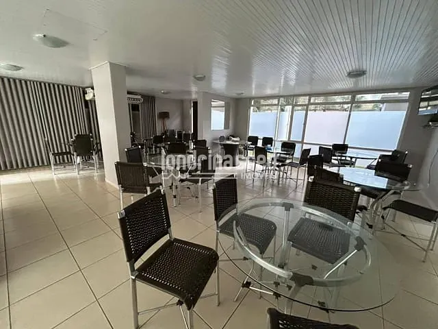 Apartamento com 141m² 3 quartos e 2 banheiros, à venda, no bairro Centro em Londrina