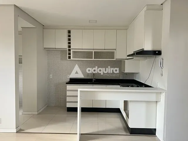 Apartamento 3 quartos e 1 banheiro, para alugar, no bairro Centro em Ponta Grossa