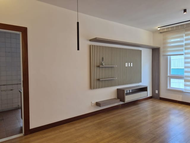 Apartamento 2 quartos e 3 banheiros, para alugar, no bairro Centro em Petrópolis