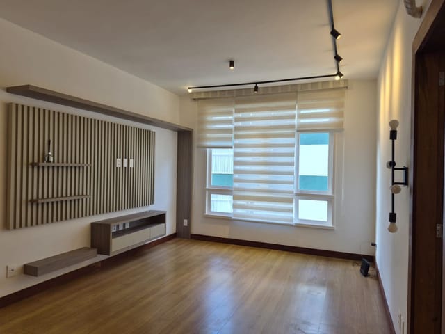 Apartamento 2 quartos e 3 banheiros, para alugar, no bairro Centro em Petrópolis