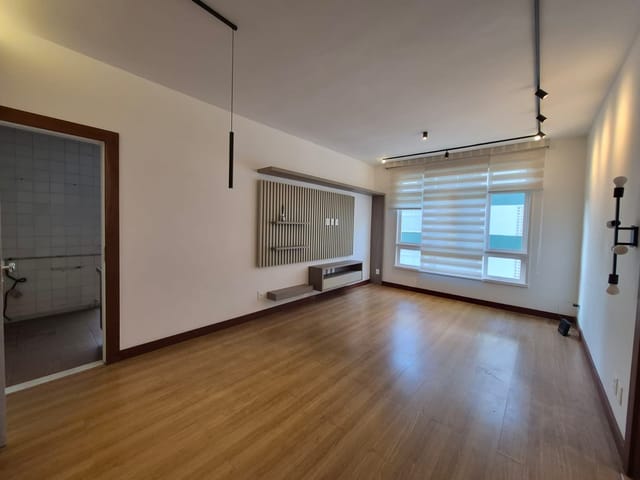 Apartamento 2 quartos e 3 banheiros, para alugar, no bairro Centro em Petrópolis