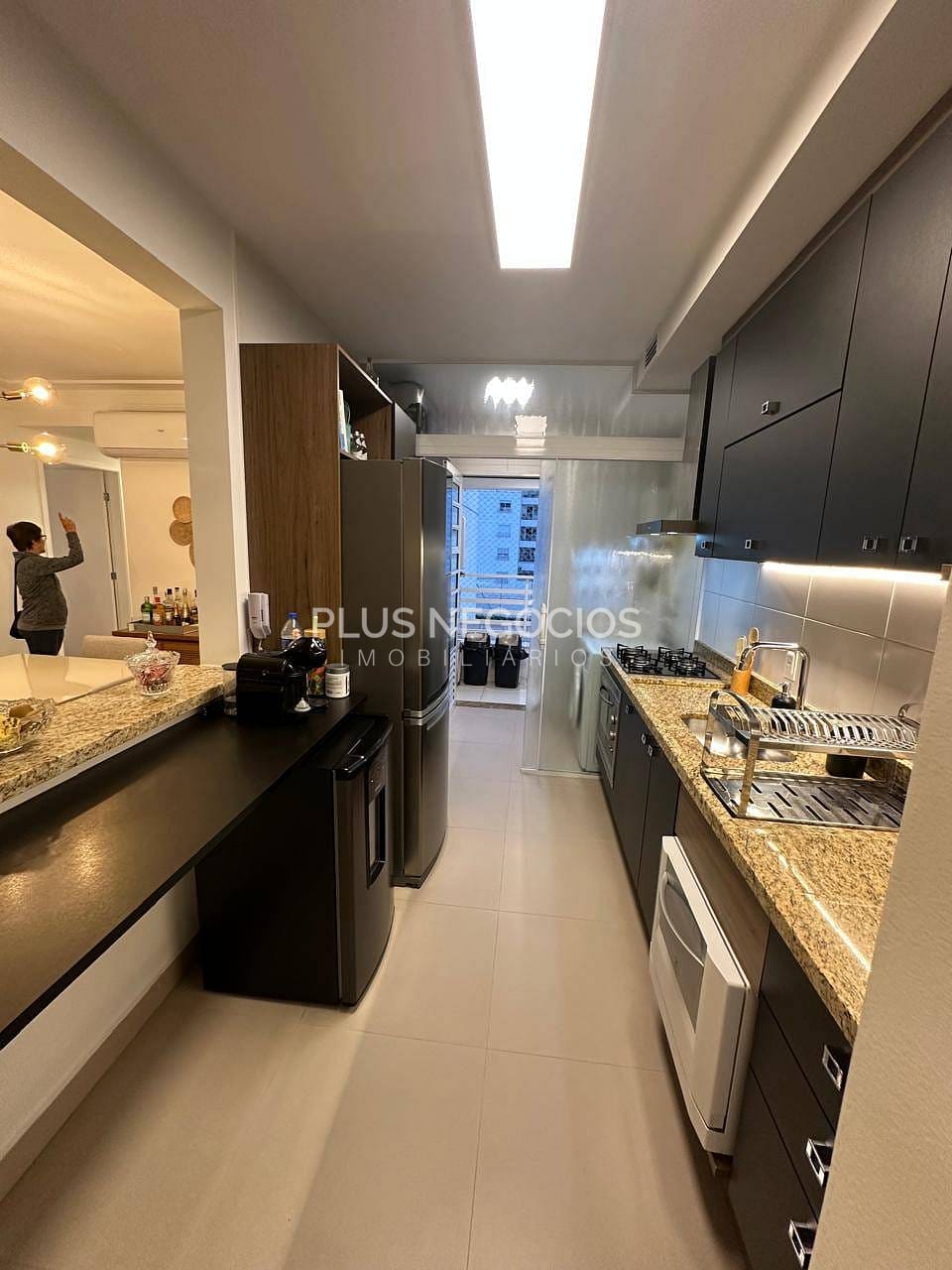 Apartamento à venda com 3 quartos, 93m² - Foto 9