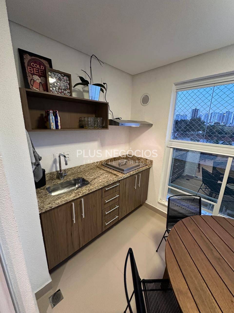 Apartamento à venda com 3 quartos, 93m² - Foto 3