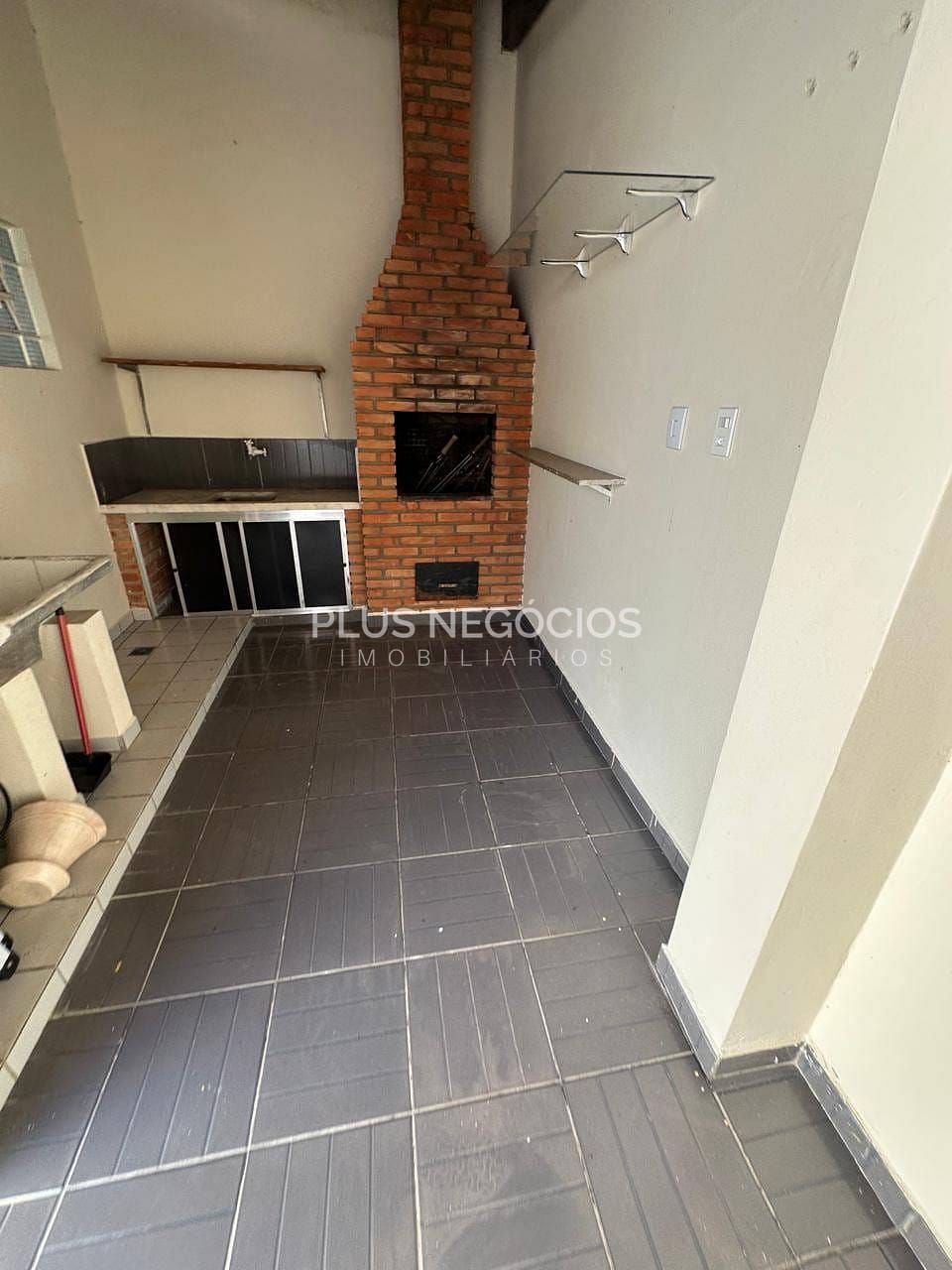 Apartamento à venda com 2 quartos, 62m² - Foto 17