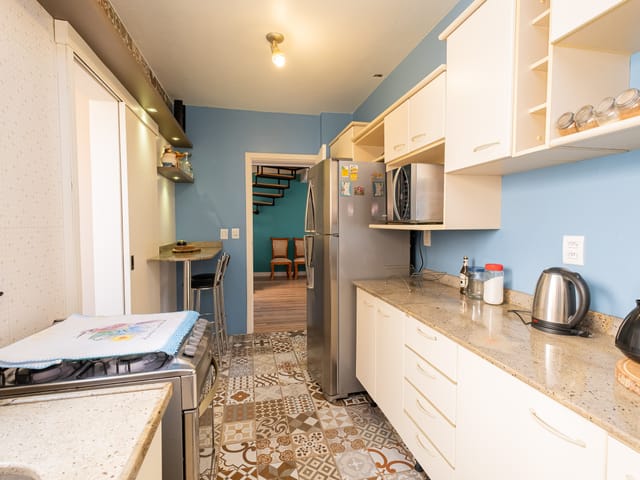 Apartamento com 207m² 4 quartos e 3 banheiros, à venda, no bairro Centro em Pelotas