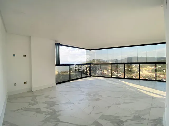 Apartamento com 138m² 3 quartos e 4 banheiros, à venda, no bairro Balneário Perequê em Porto Belo