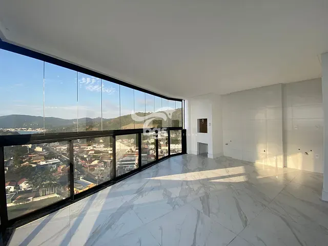 Apartamento com 138m² 3 quartos e 4 banheiros, à venda, no bairro Balneário Perequê em Porto Belo